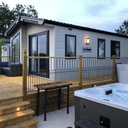 Peacock - Uk31513 Holiday home